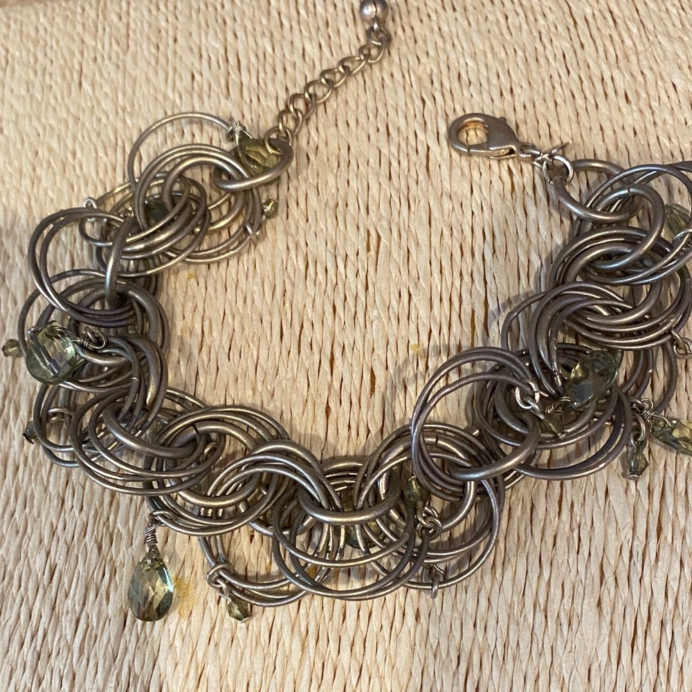 4/$10 AVON MARK A Little Loopy Bracelet - Gold Finish With Green Stones